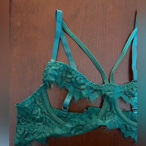 Brand New - Green lace lingerie set